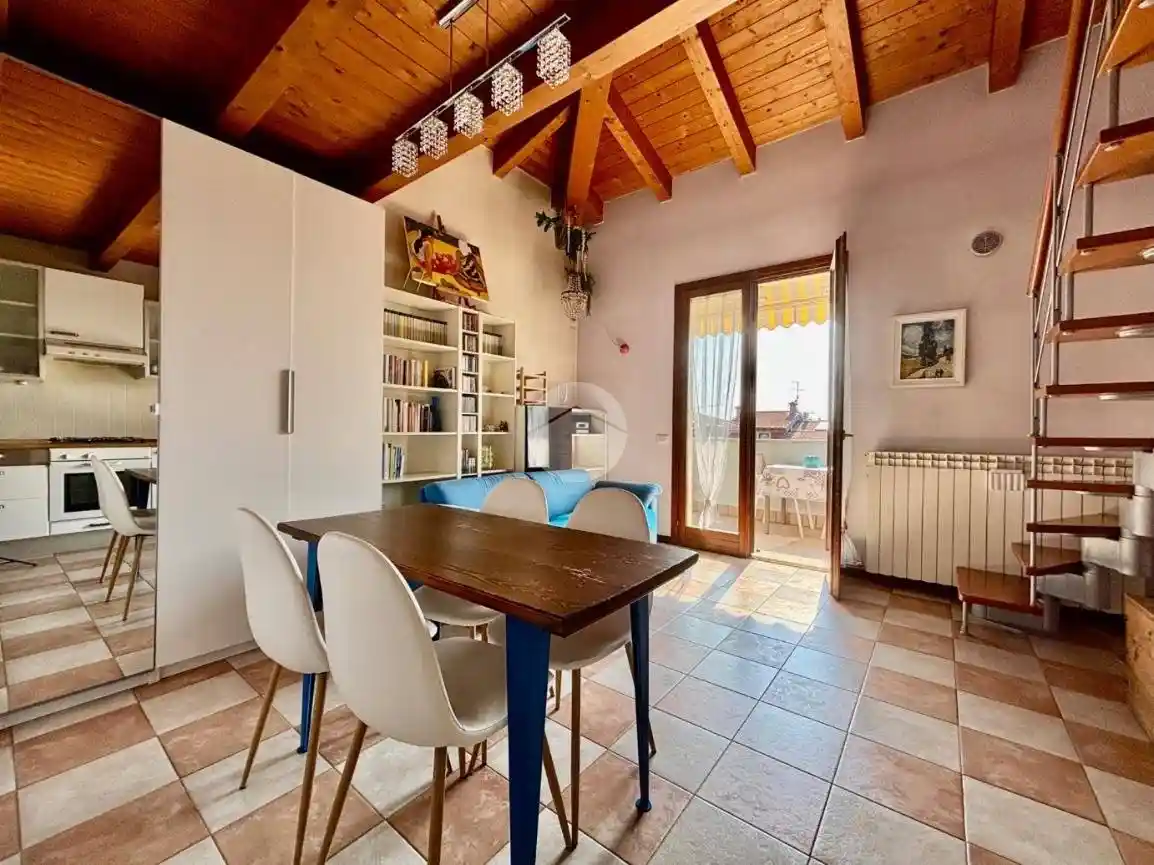Appartamento in vendita a Desenzano del Garda