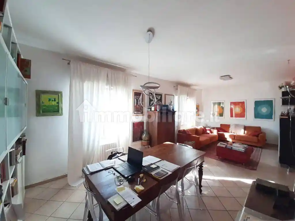 Casa indipendente in vendita a Parma