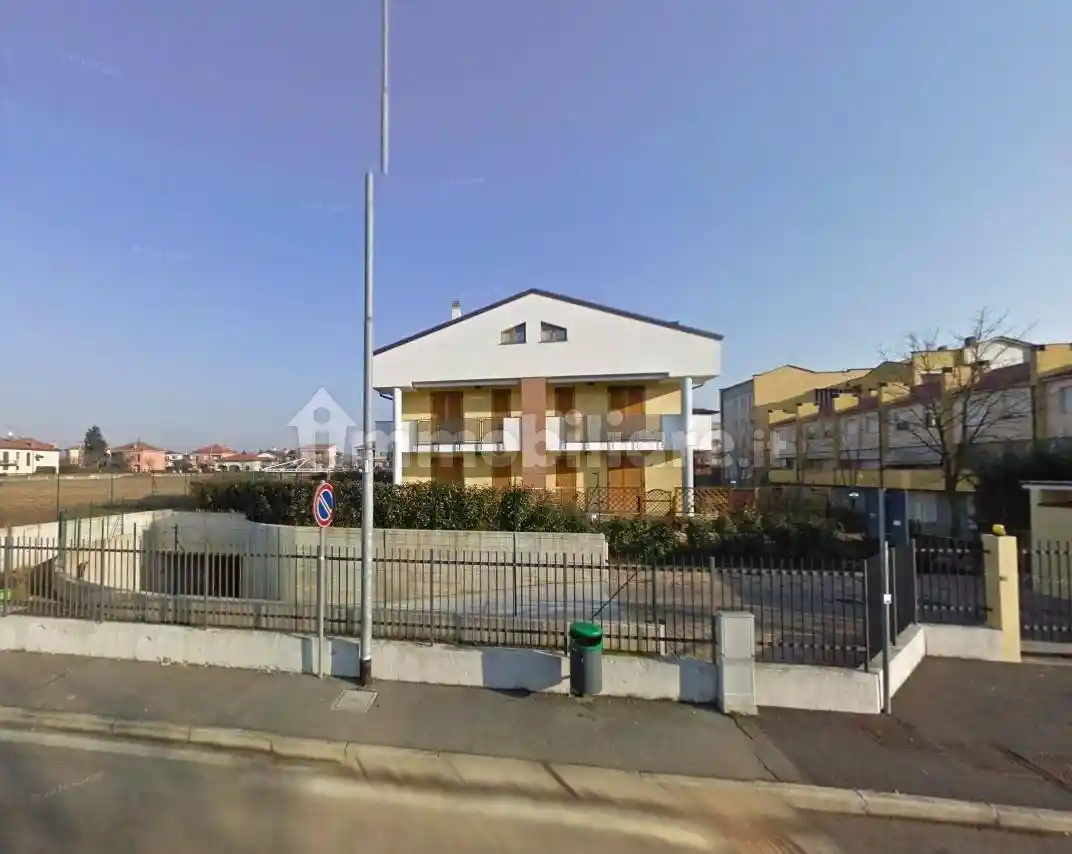 Appartamento in vendita a Busnago