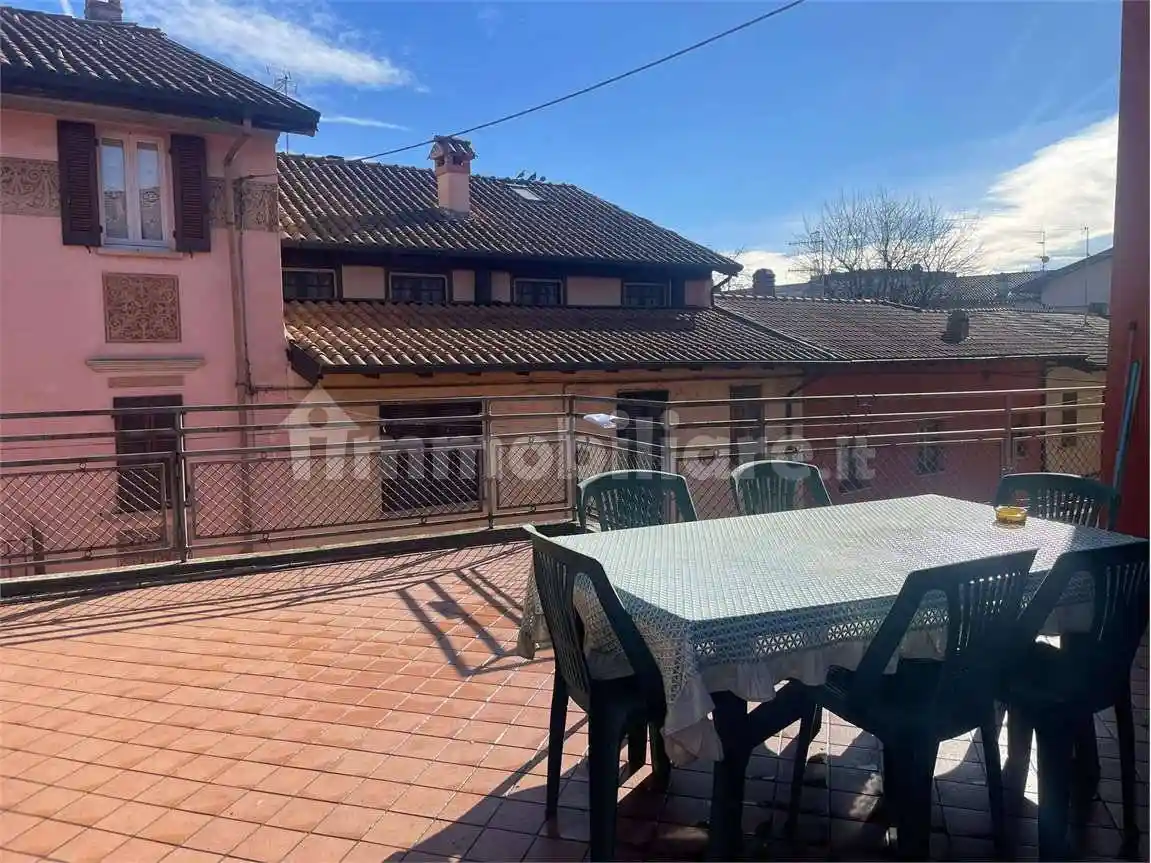 Appartamento in vendita a Castelletto Sopra Ticino