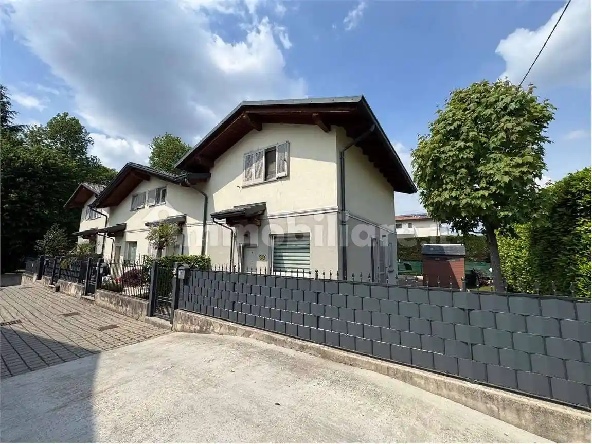Villetta a schiera in vendita a Cermenate