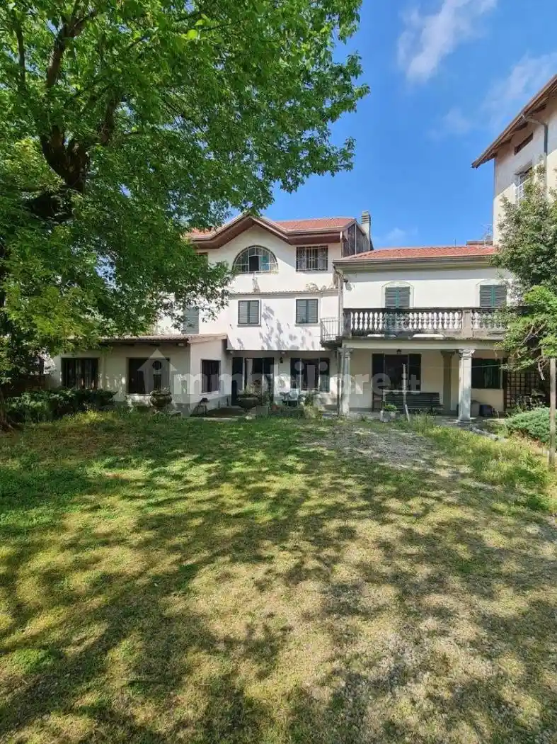 Villa in vendita a Buronzo