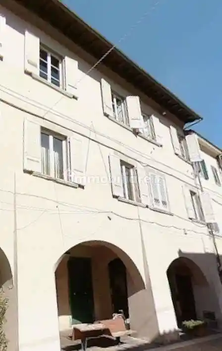 Appartamento in vendita a Cascina