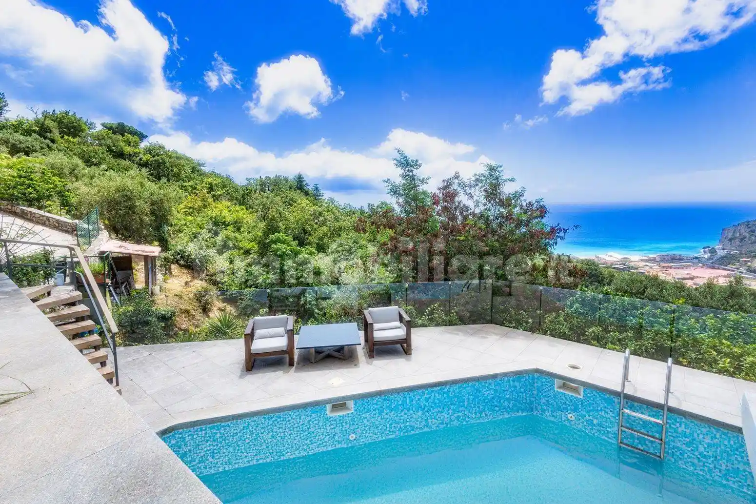 Villa in vendita a Finale Ligure