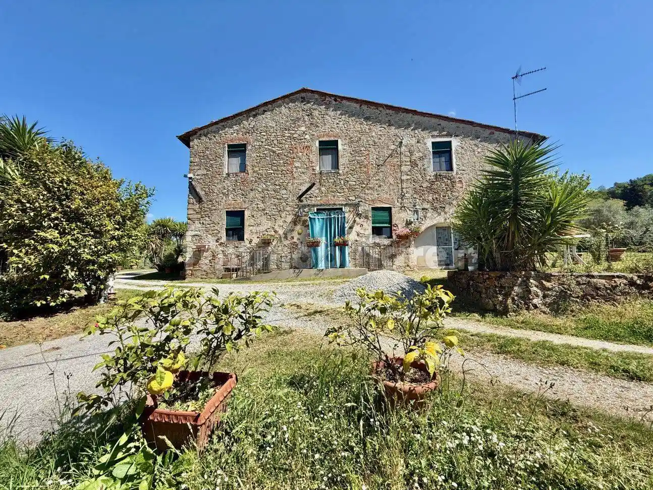 Rustico - Casale in vendita a Lucca