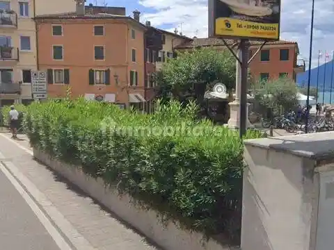 Appartamento in vendita a Brenzone sul Garda