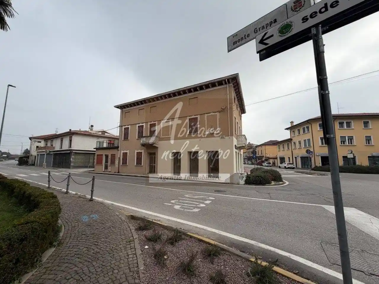 Palazzo - Edificio in vendita a Carmignano di Brenta
