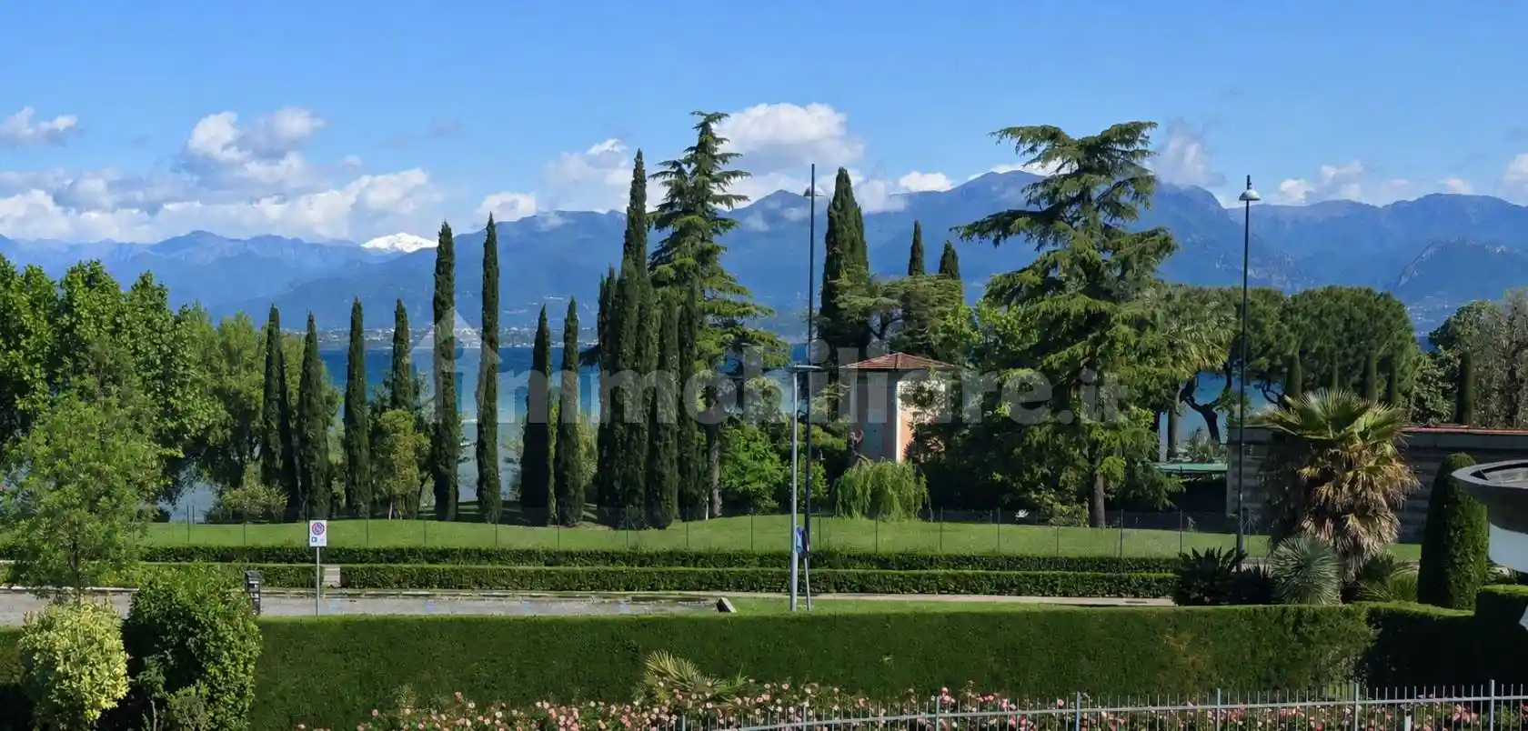 Villa in vendita a Desenzano del Garda