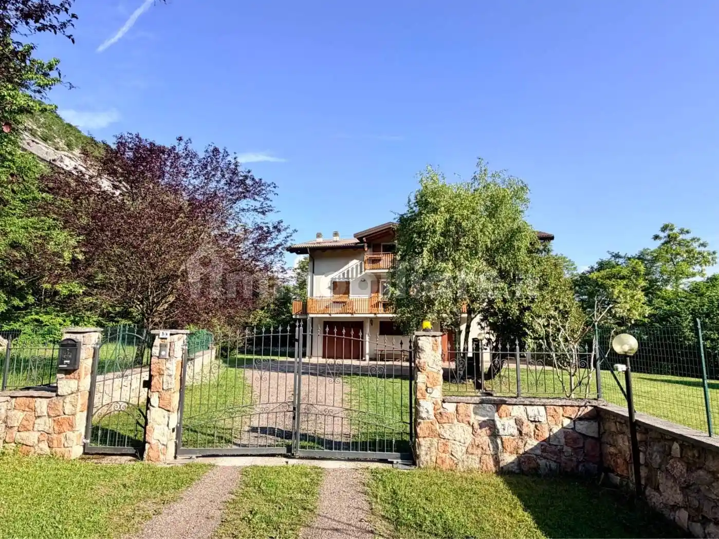 Villa in vendita a Trambileno