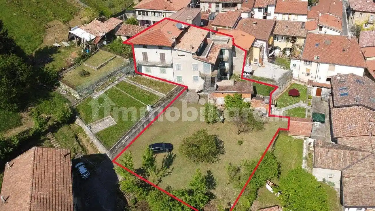 Casa indipendente in vendita a Adrara San Rocco