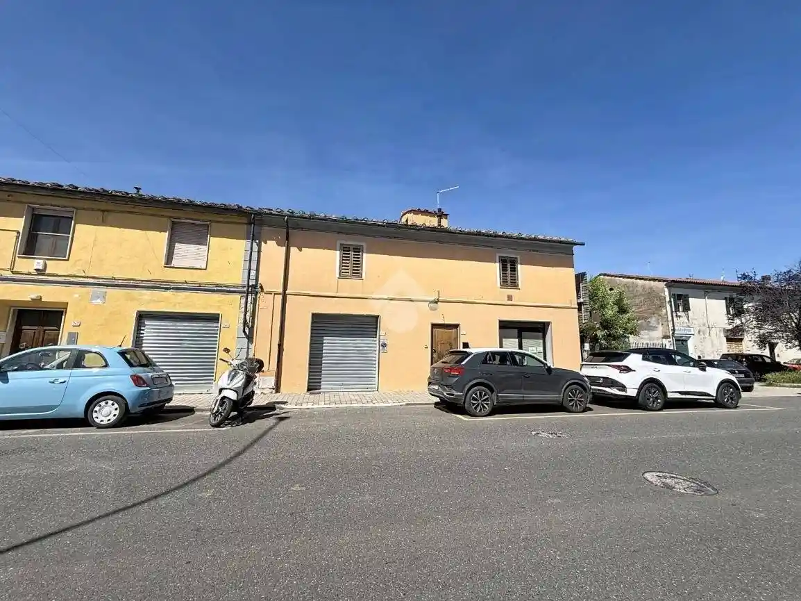 Appartamento in vendita a Collesalvetti