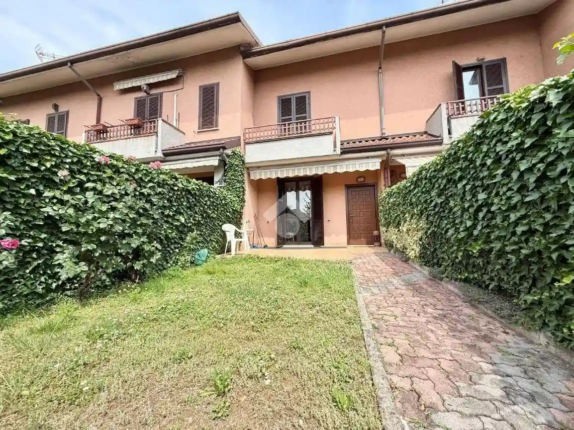 Villetta a schiera - foto 2