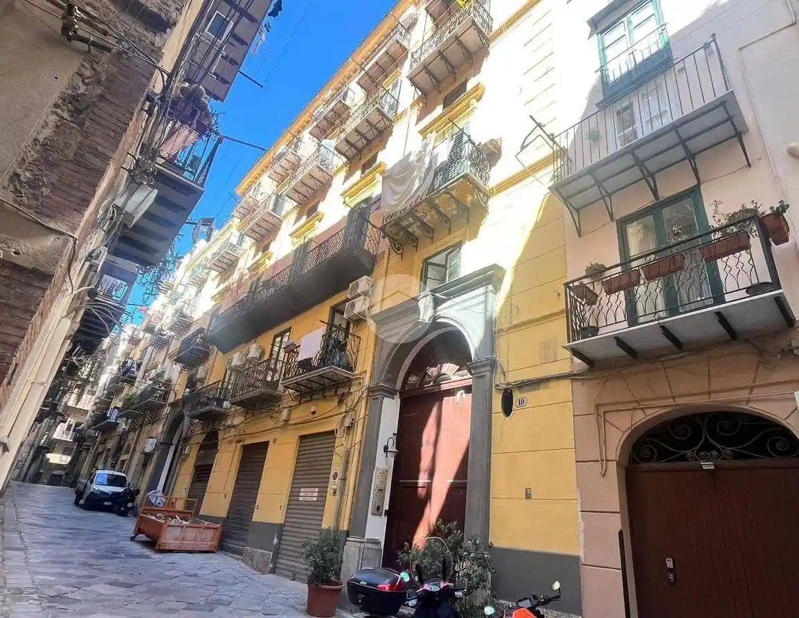 Appartamento in vendita a Palermo