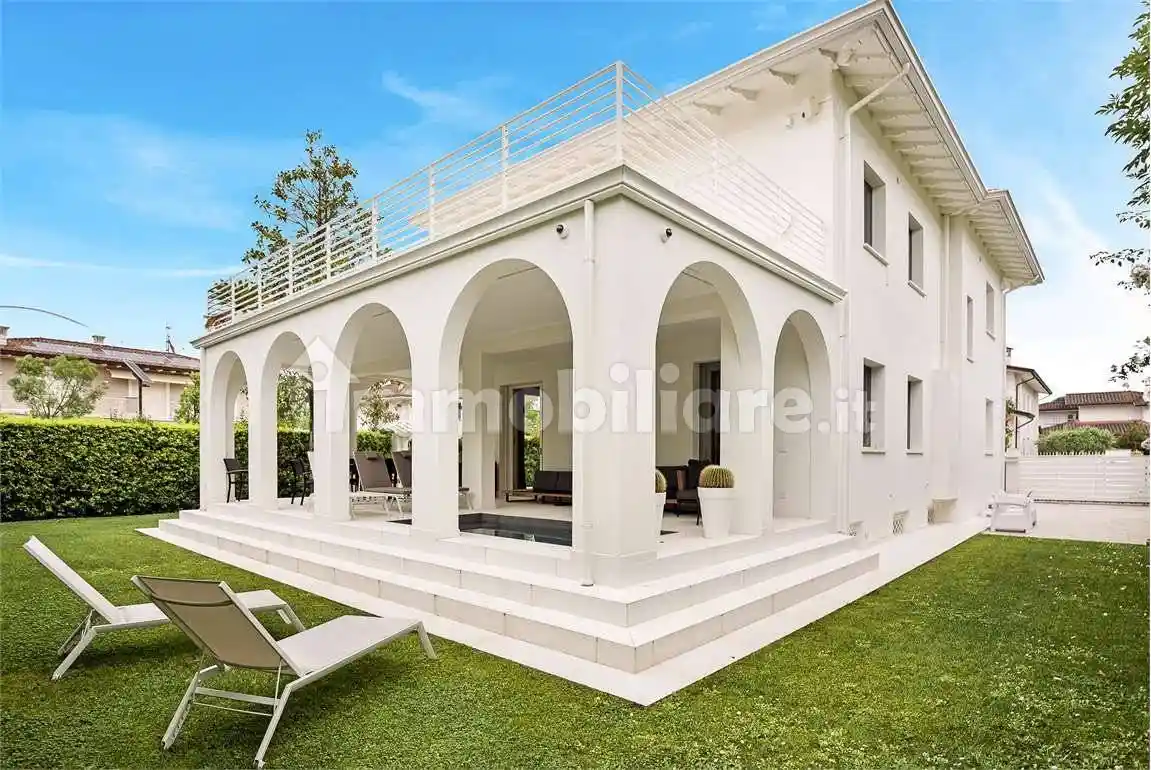 Villa in affitto a Forte dei Marmi