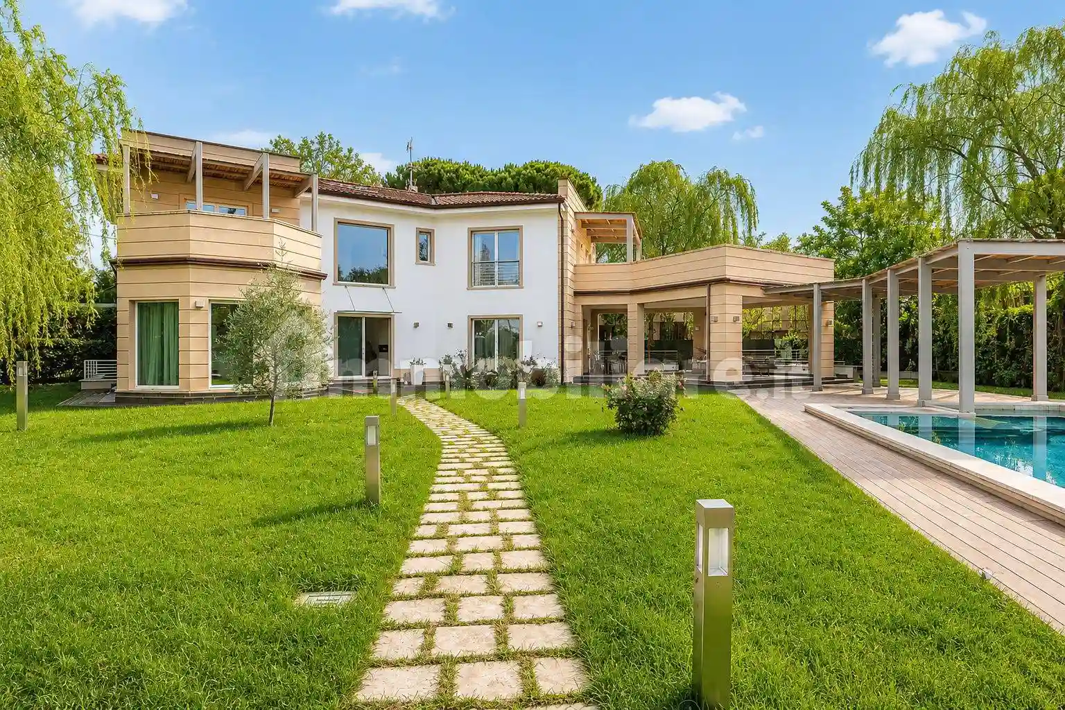 Villa - foto 2