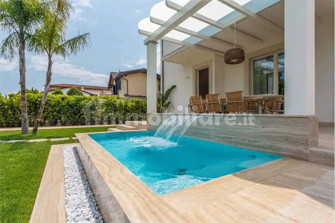 Villa in affitto a Forte dei Marmi
