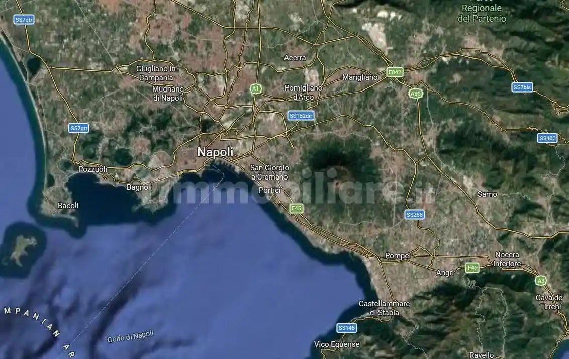Appartamento in vendita a Napoli