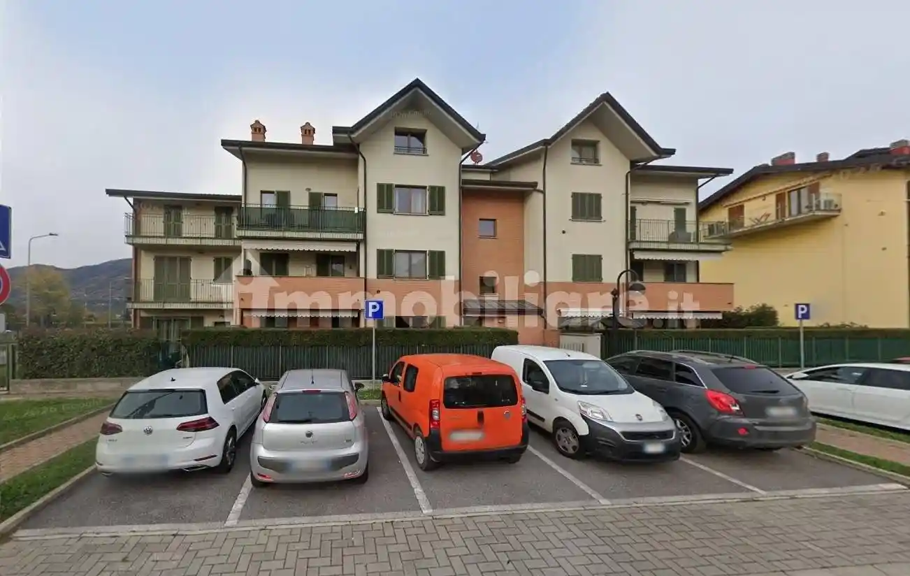 Appartamento in vendita a Brembate di Sopra