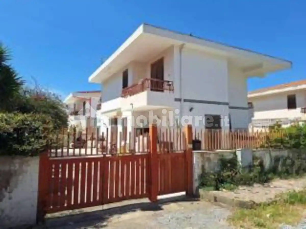 Villa in vendita a Rometta