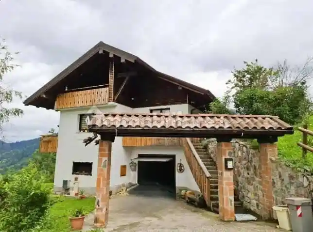 Villa in vendita a Paularo