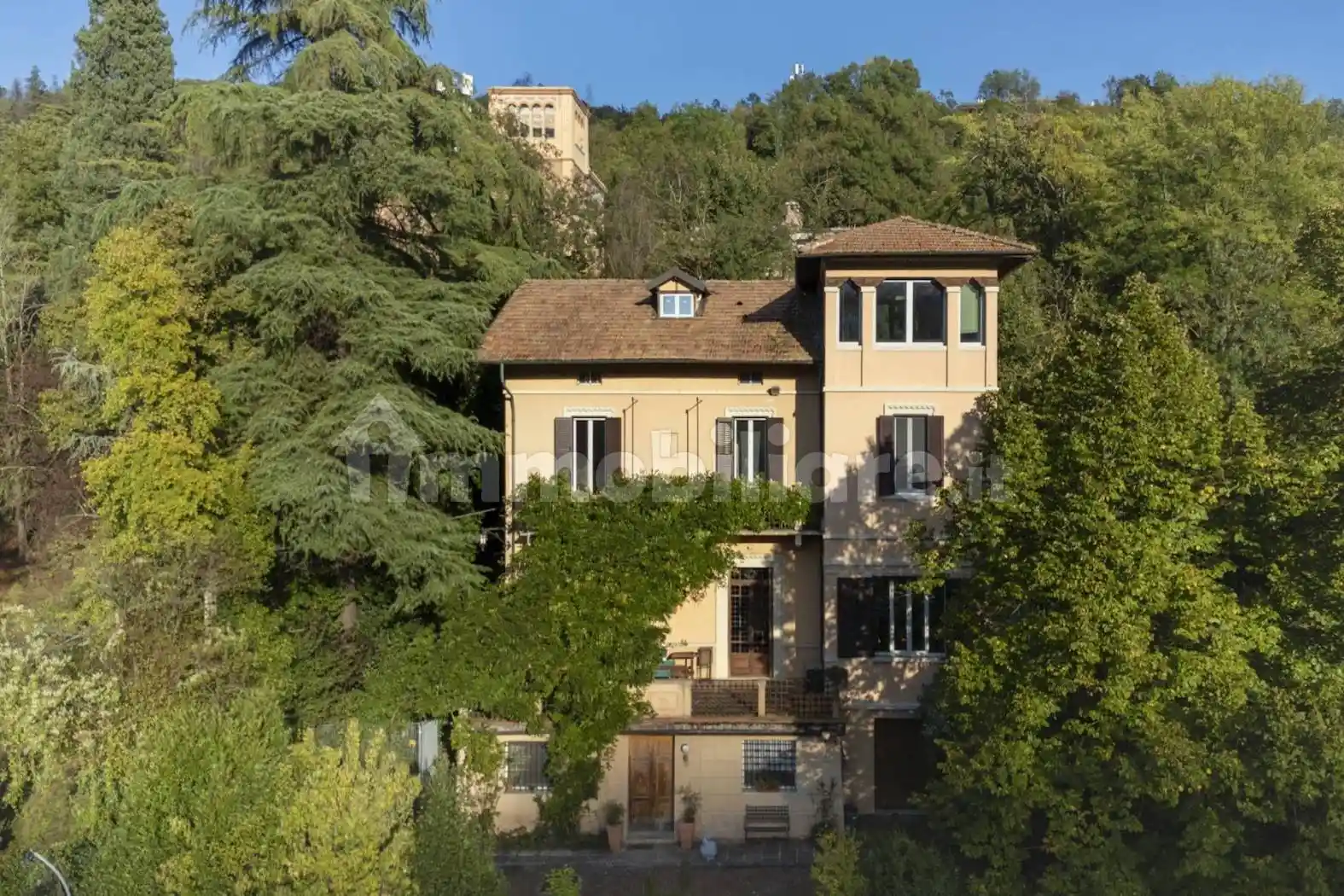 Villa in vendita a Bologna