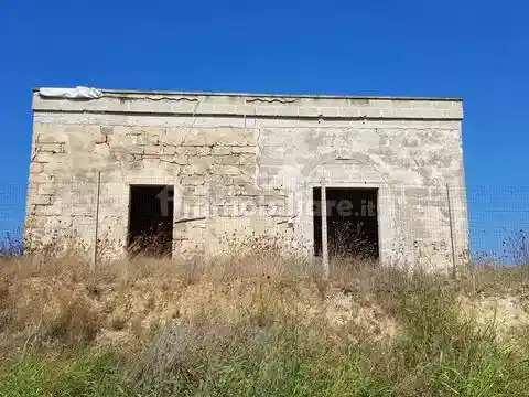 Rustico - Casale in vendita a Torchiarolo