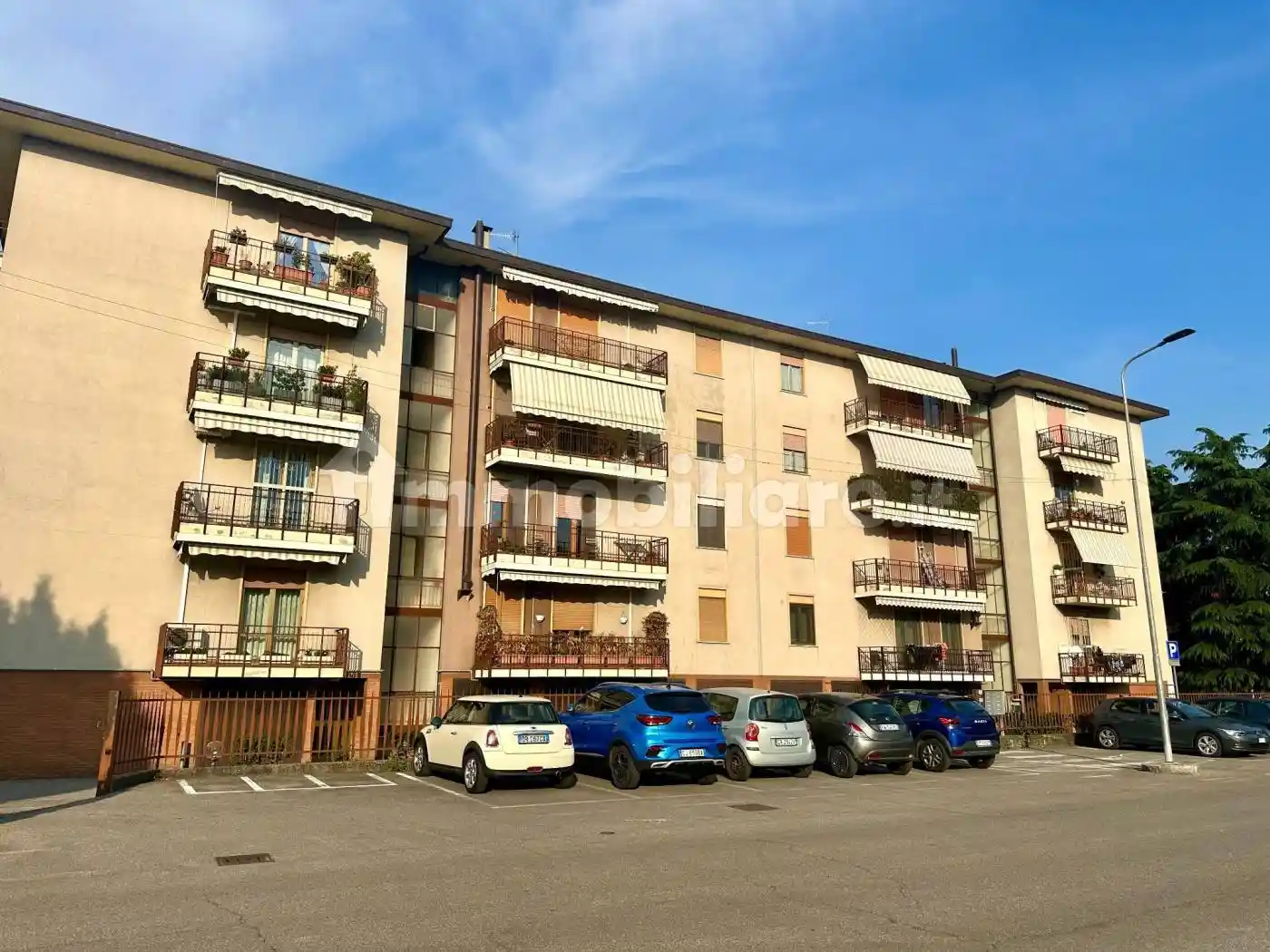 Appartamento in vendita a Azzano San Paolo