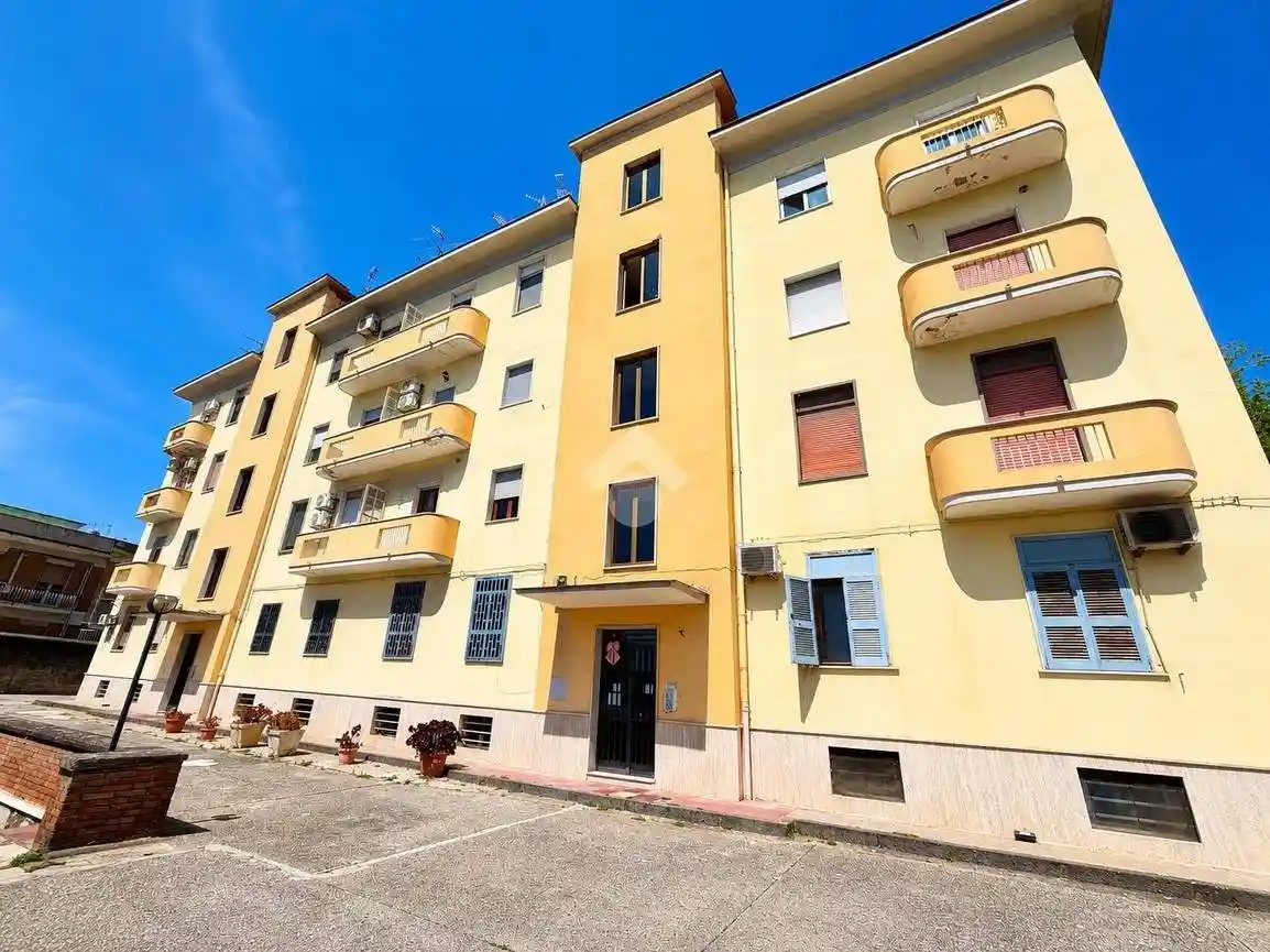 Appartamento in vendita a Napoli