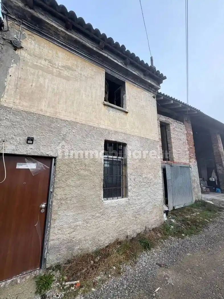 Villa in vendita a Sarmato
