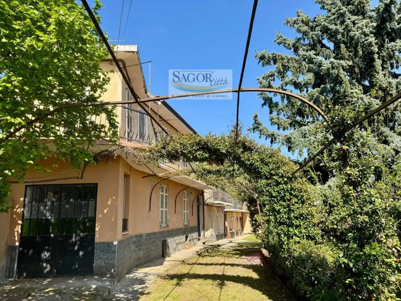 Rustico - Casale in vendita a Pinerolo