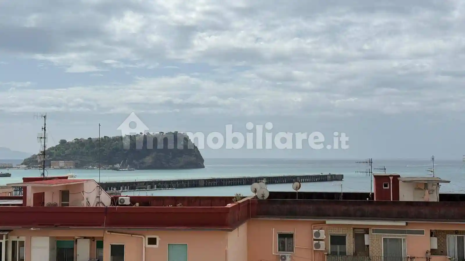 Appartamento in affitto a Napoli
