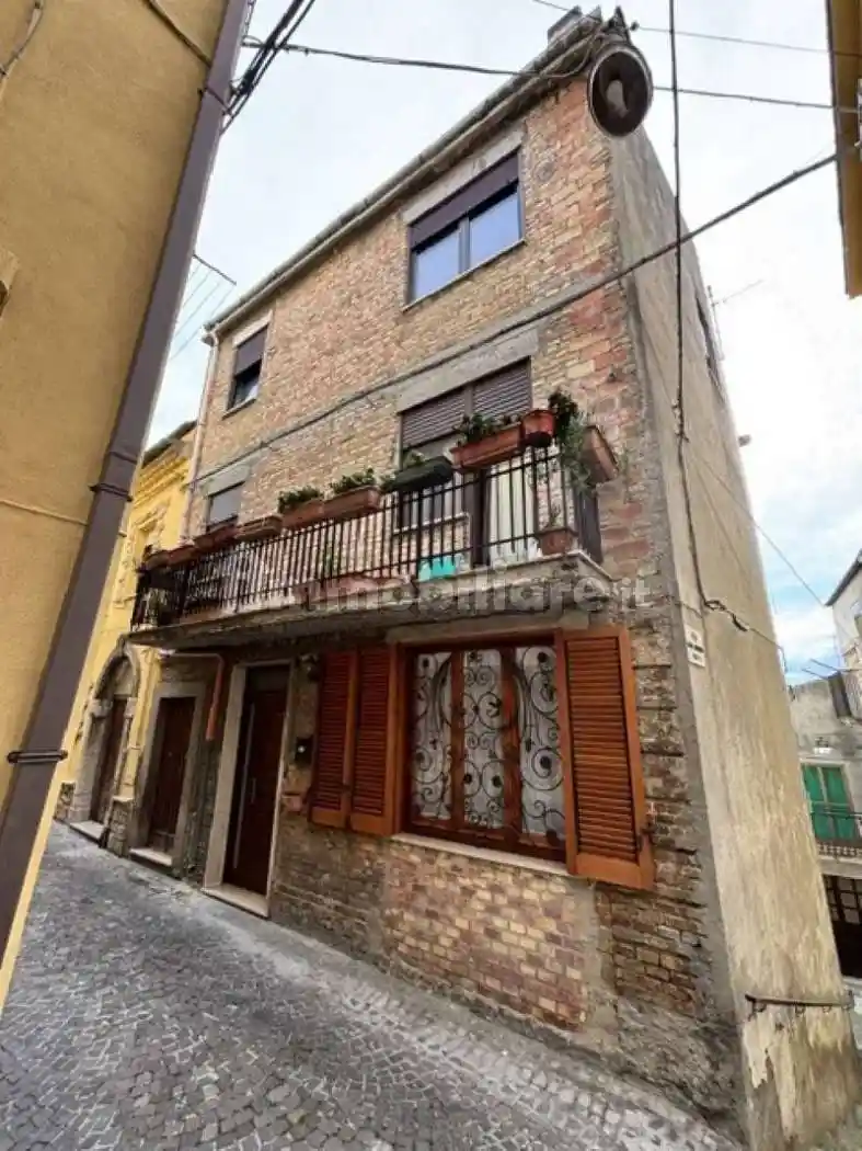 Casa indipendente in vendita a Montenero di Bisaccia