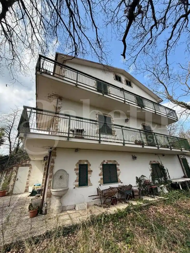 Casa indipendente in vendita a Colli sul Velino