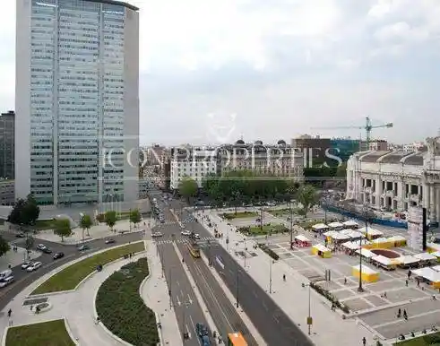 Palazzo - Edificio in vendita a Milano