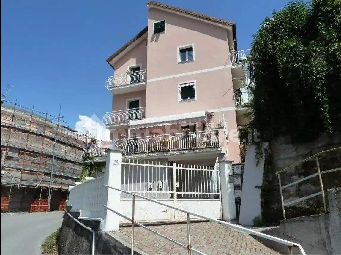 Appartamento in vendita a Serra Riccò