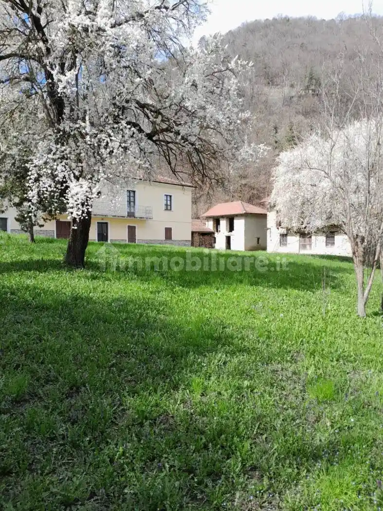 Rustico - Casale in vendita a Pezzolo Valle Uzzone