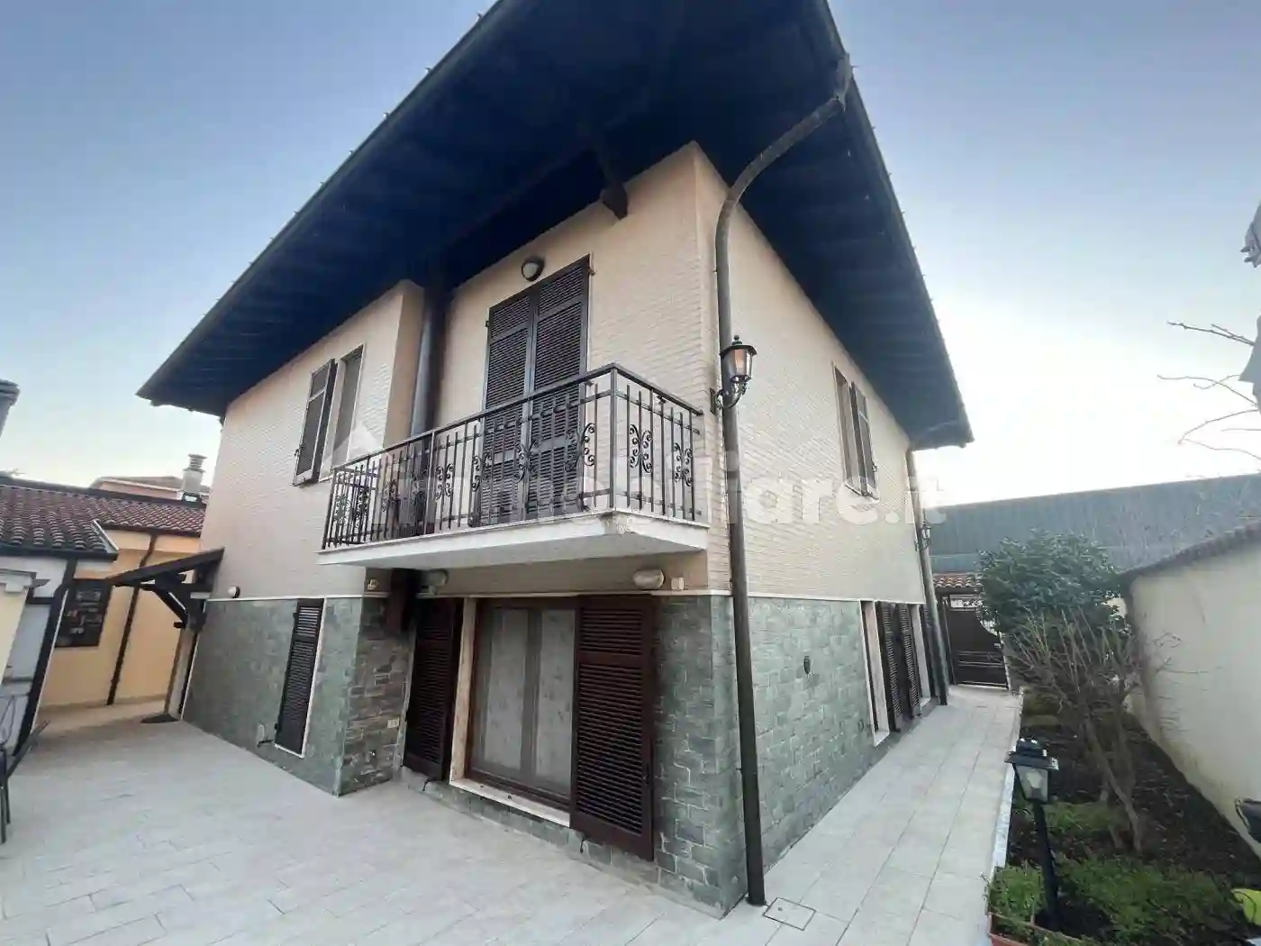 Villa - foto 2