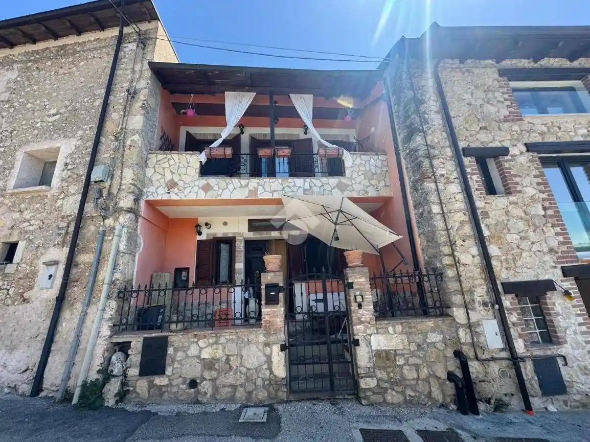 Casa indipendente in vendita a Avezzano