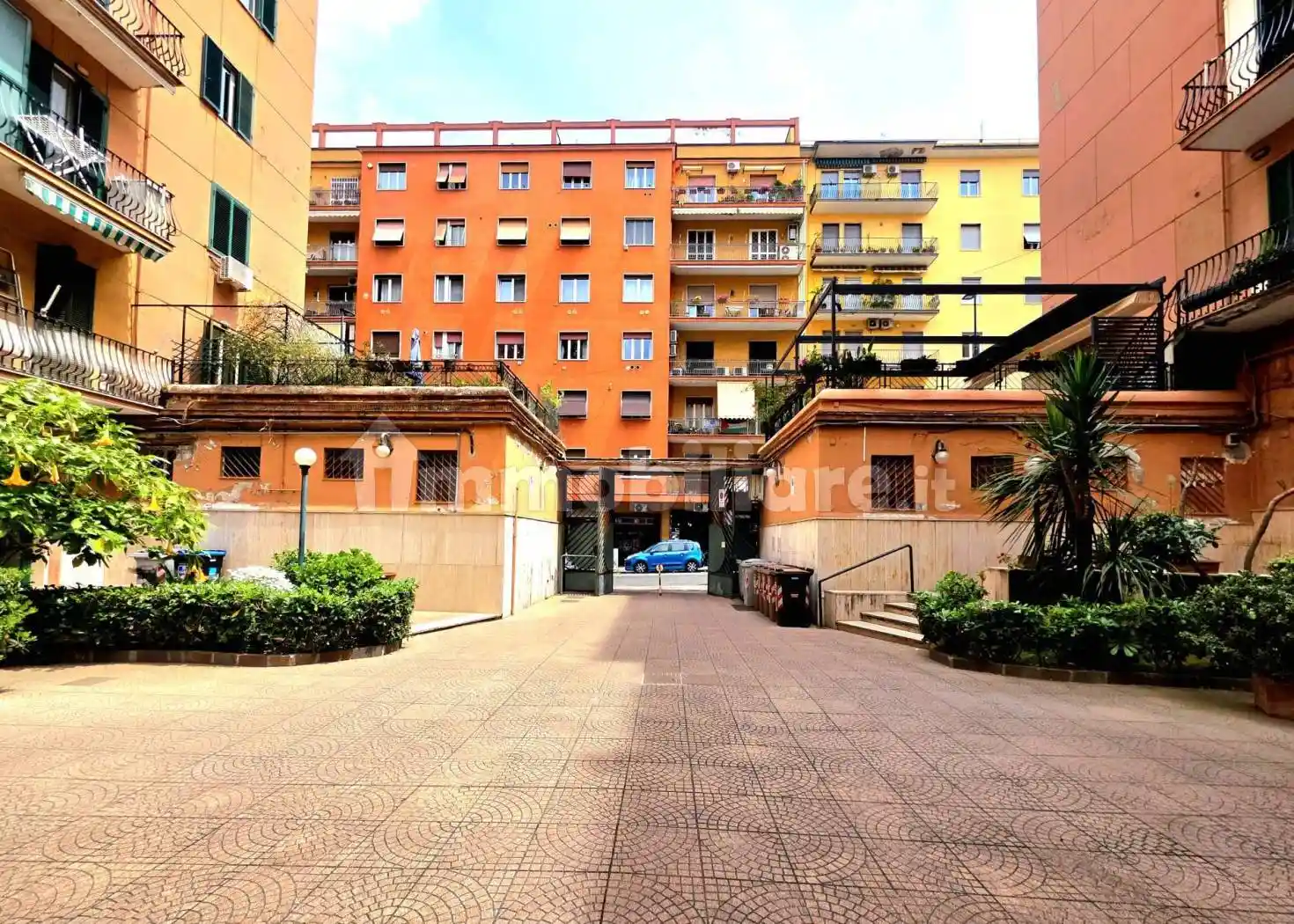 Appartamento in vendita a Napoli