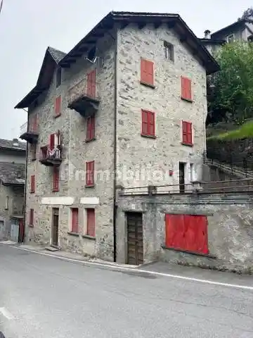 Appartamento in vendita a Lanzada