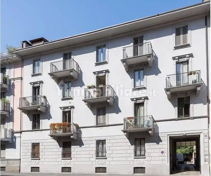 Palazzo - Edificio in vendita a Milano
