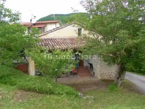 Villa in vendita a Sassoferrato