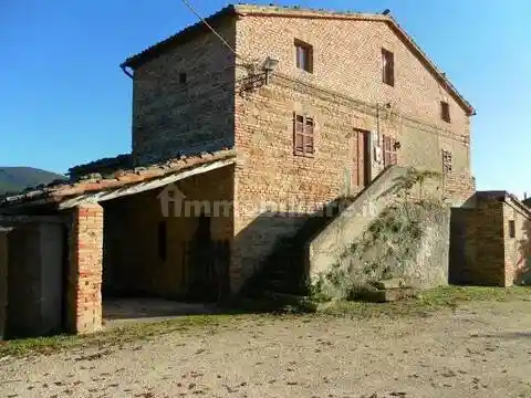 Villa in vendita a Sassoferrato