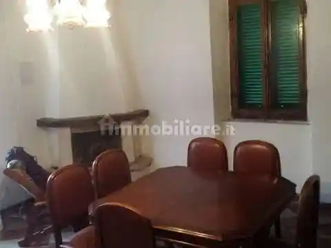 Appartamento in vendita a Castell'Azzara