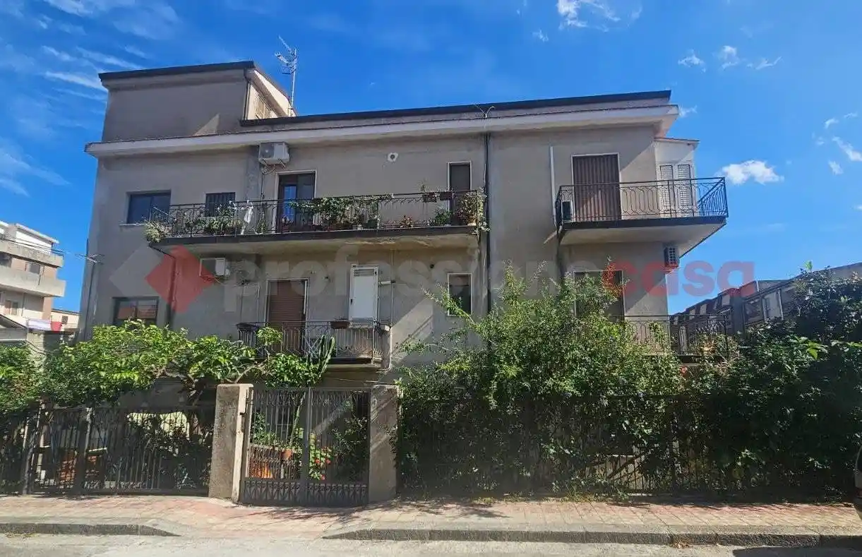 Appartamento in vendita a Sant'Andrea Apostolo dello Ionio