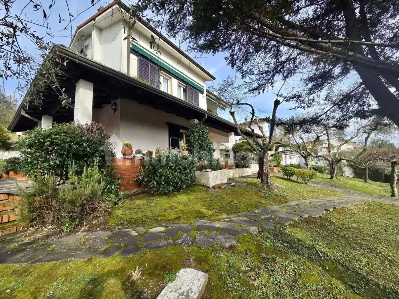 Villa in vendita a Bolano