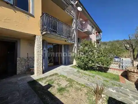 Villa in affitto a Podenzana