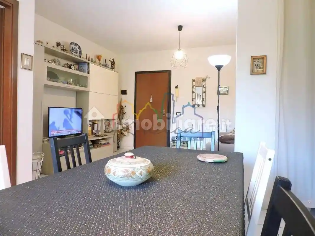 Appartamento in vendita a Cascina