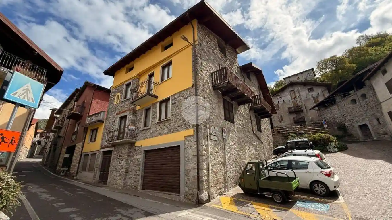 Casa indipendente in vendita a Cimbergo