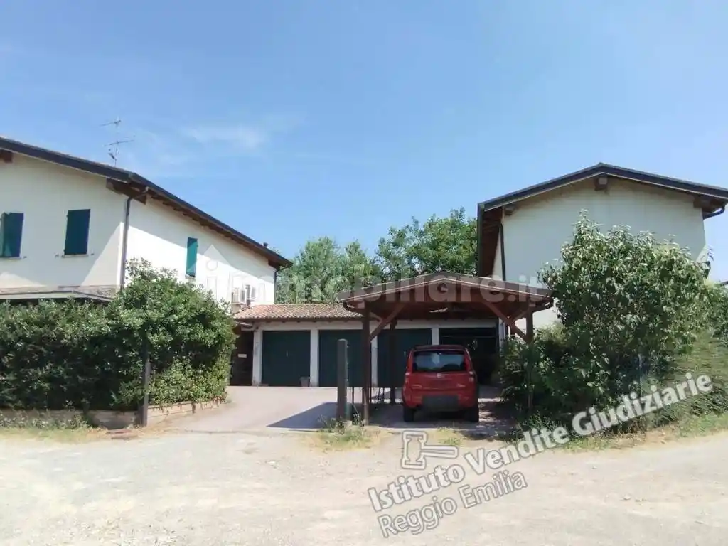 Appartamento in vendita a Quattro Castella